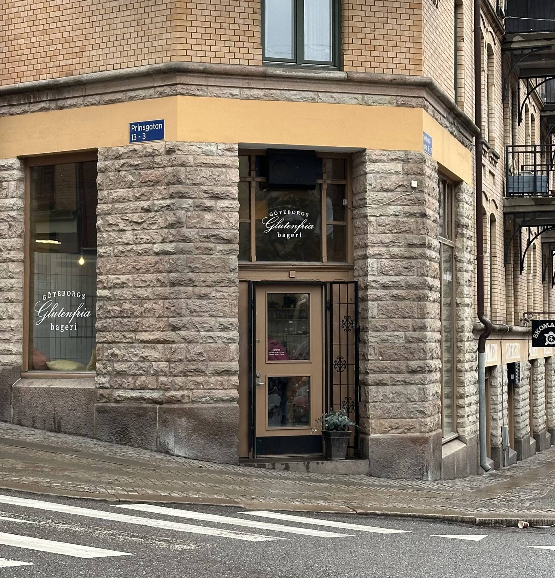 Storefront of Göteborgs Glutenfria Bageri (Gothenburg Gluten-Free Bakery)